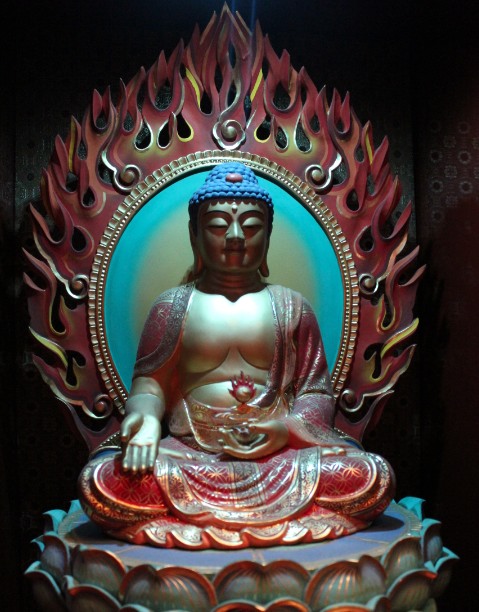 7 лучей Будды Buddha-tooth-temple-singapore_bloggerswithoutborders